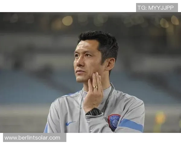 邹城足球明星赛盛况空前杨晨领衔众星共聚绿茵场