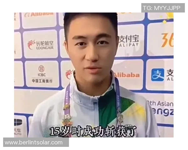 赌王之子心目中的足球偶像是谁揭秘他对明星球员的热爱与追随