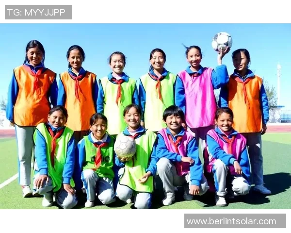 小村庄里的足球明星是谁他如何改变了村庄的命运与未来 小村庄里的足球明星是谁他如何改变了村庄的命运与未来