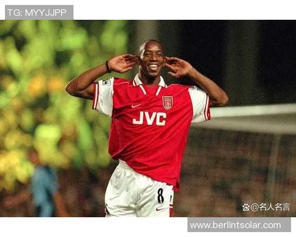 90年代足球明星黄头发的传奇故事与辉煌时刻回顾